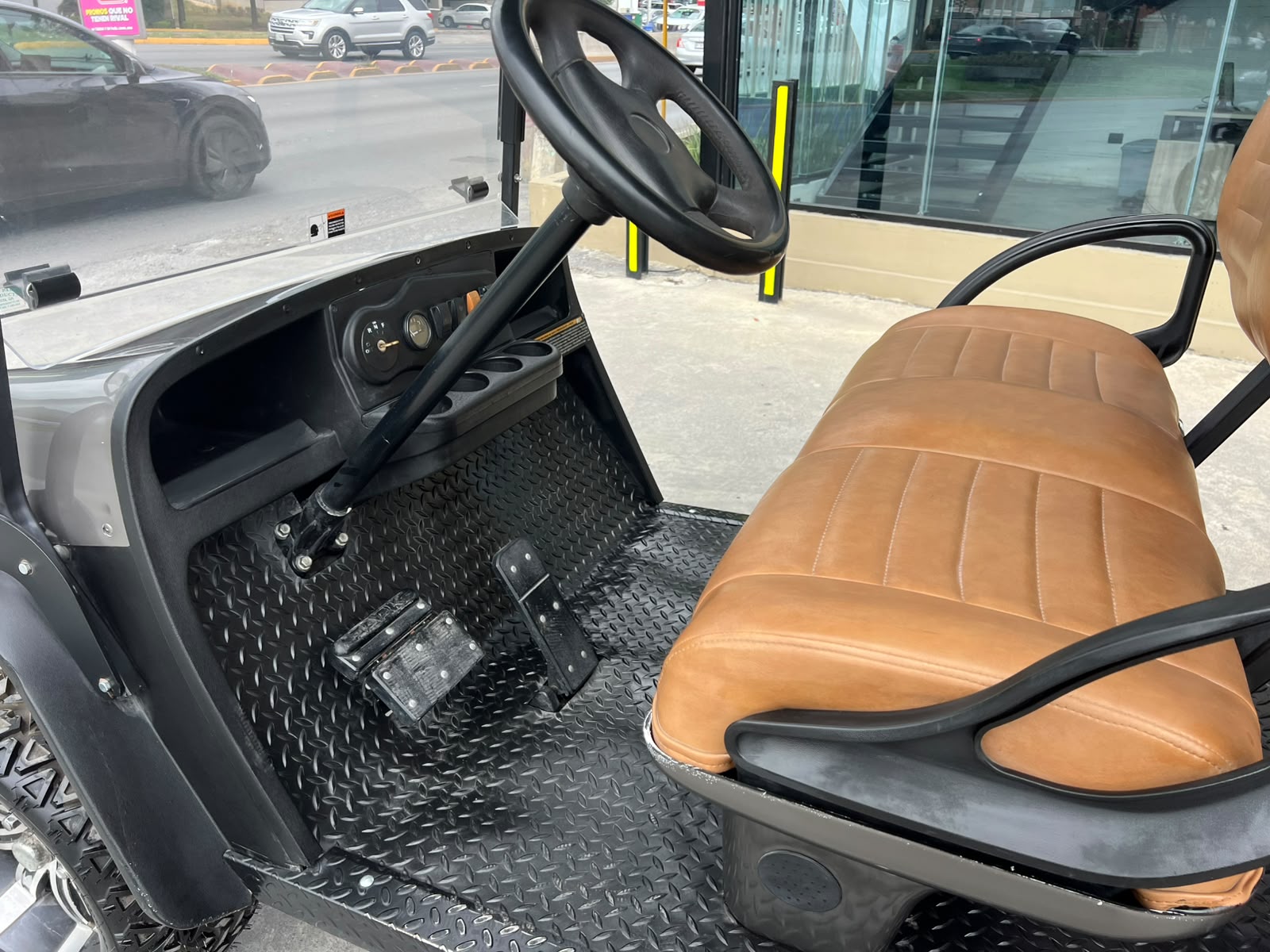 E-Z-GO Shuttle Express L6 72V Elite Lithium